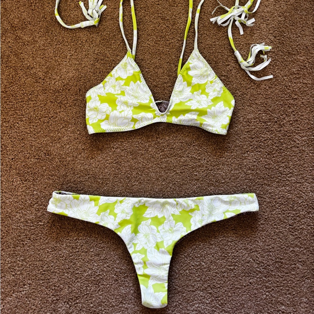 Acacia Tijuca Bikini Top - Picture 4 of 5